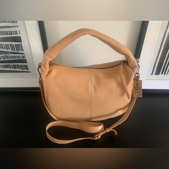 NWT Leather Handbag - Picture 1 of 3